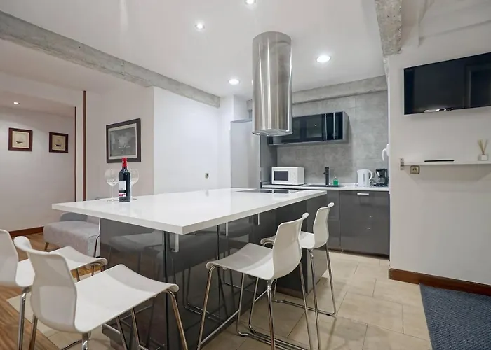 Amplio En Gros Con Parking Privado Saint-Sébastien