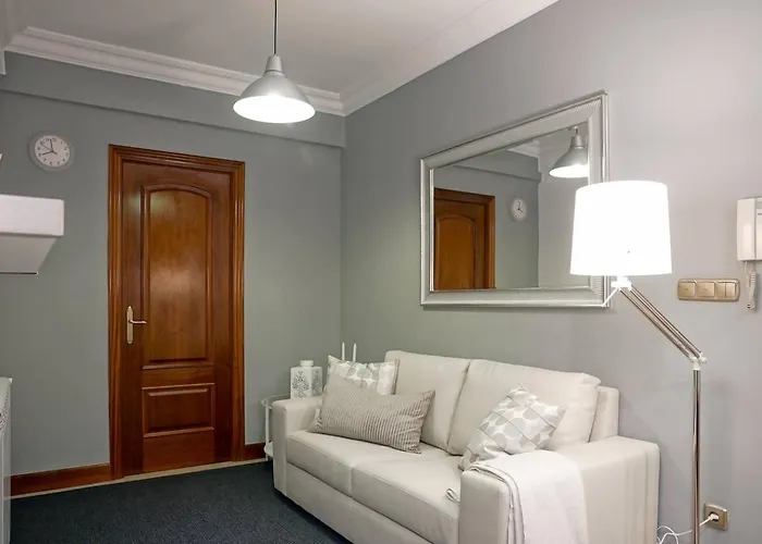 Amplio En Gros Con Parking Privado * Saint-Sébastien