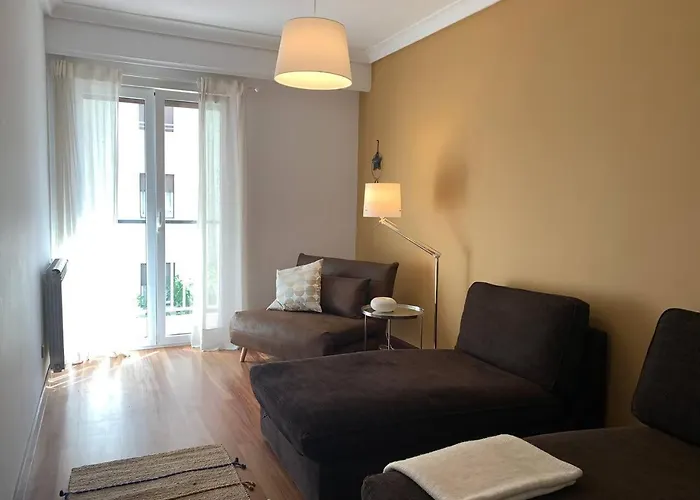 Amplio En Gros Con Parking Privado