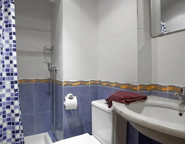 Amplio En Gros Con Parking Privado Apartamento *