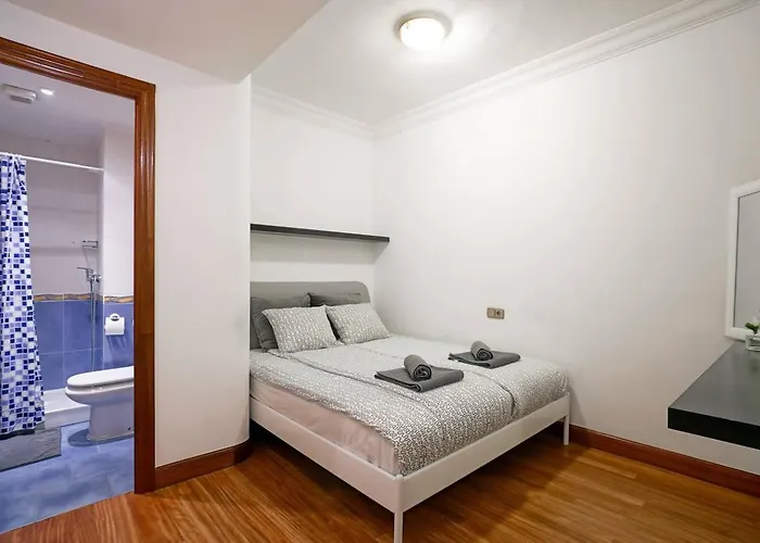 Apartamento Amplio En Gros Con Parking Privado