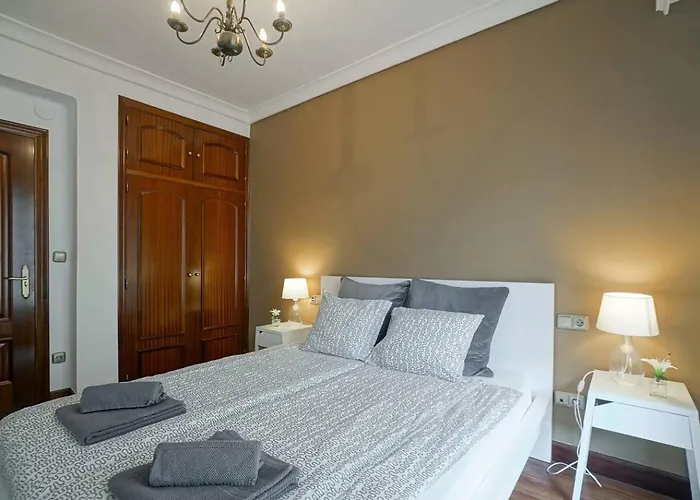 Apartamento Amplio En Gros Con Parking Privado San Sebastián