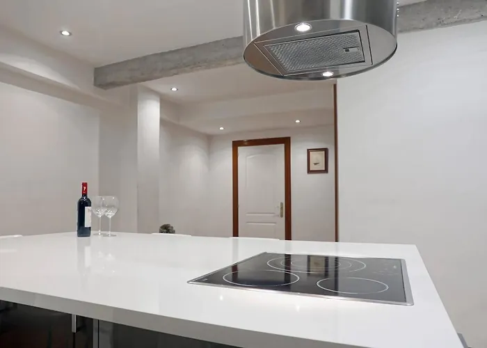 Amplio En Gros Con Parking Privado